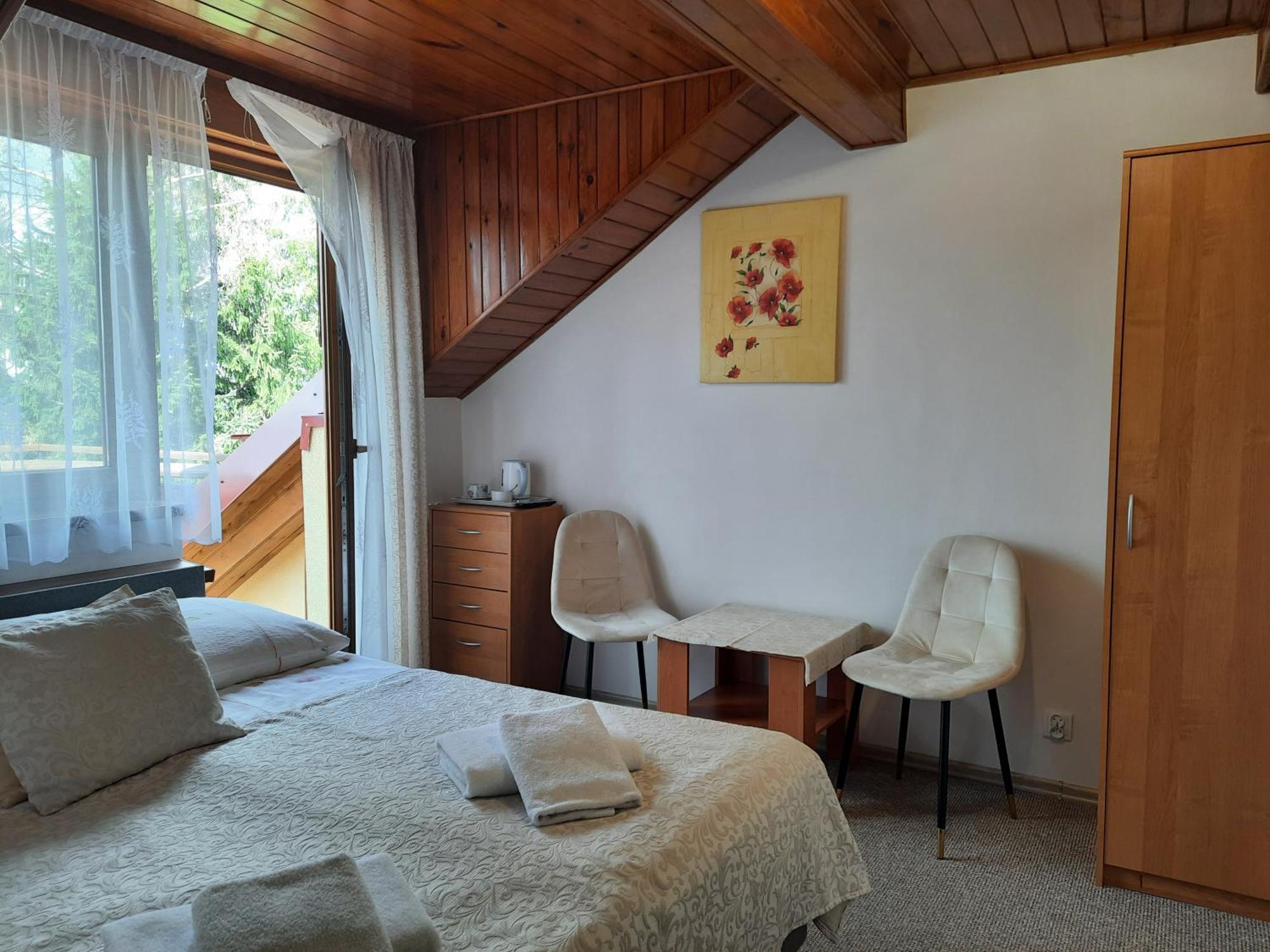 Willa Pawel Z Balia I Jacuzzi カルパッチ 部屋 写真
