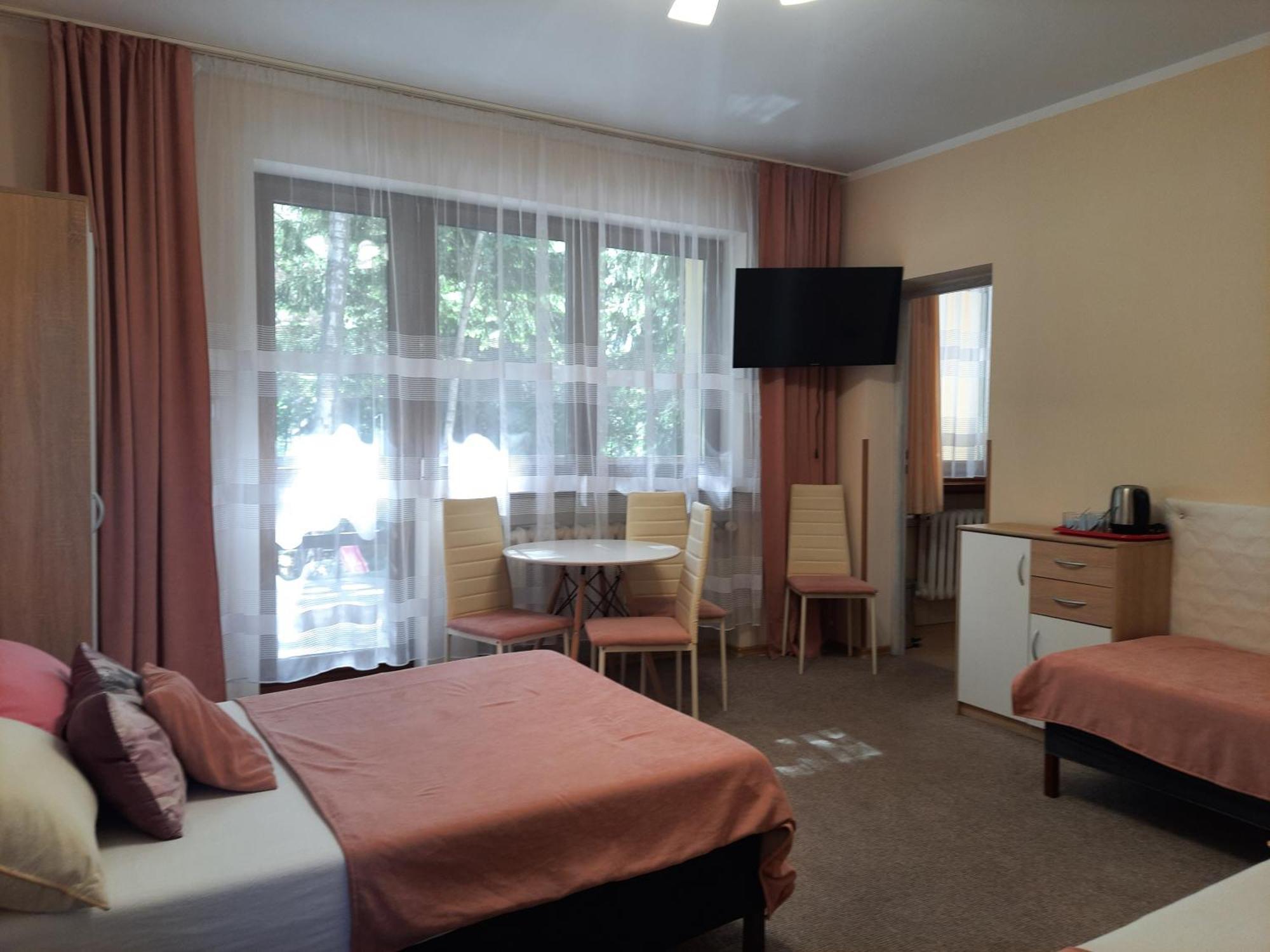 Willa Pawel Z Balia I Jacuzzi カルパッチ 部屋 写真